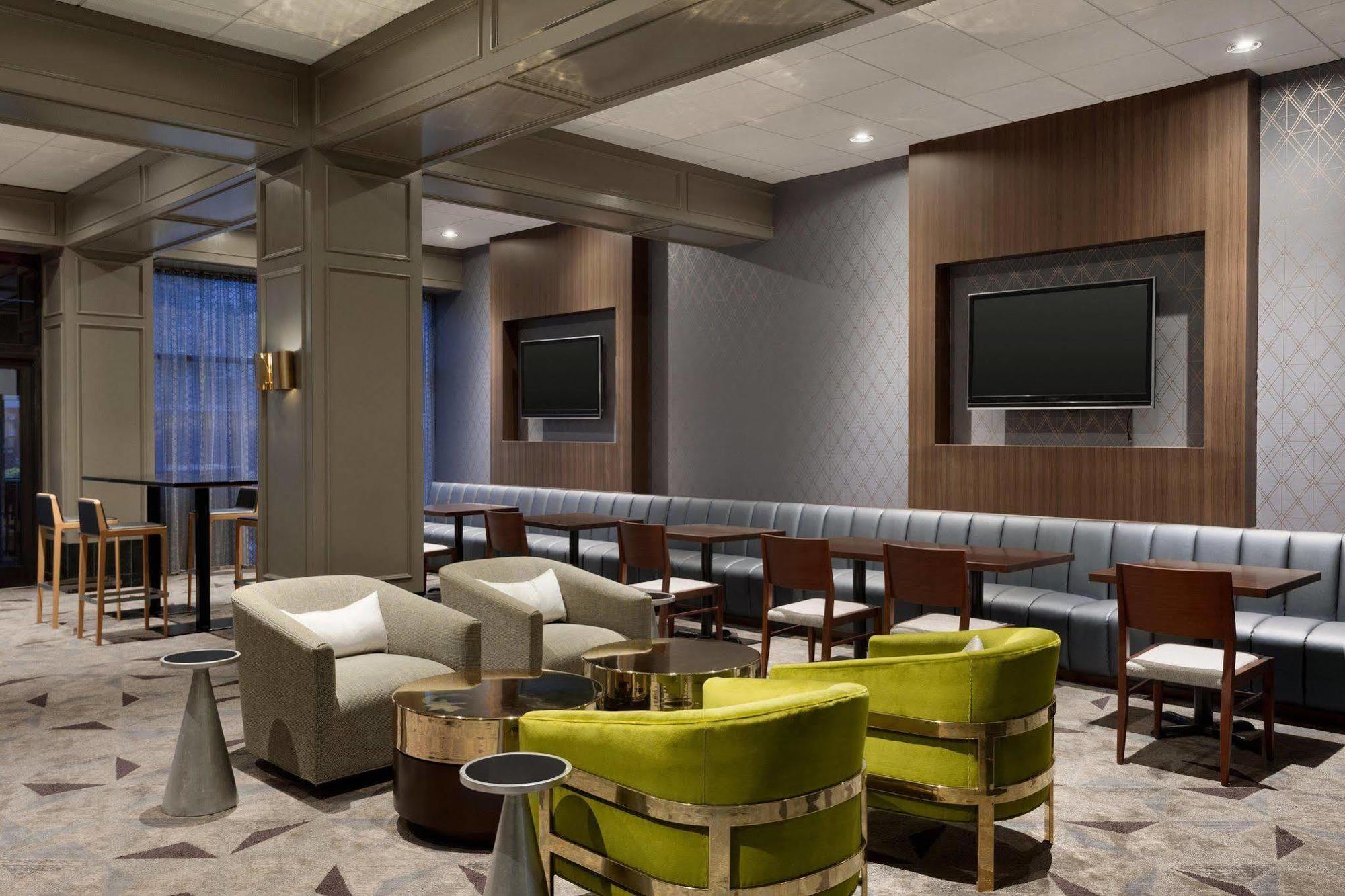 Courtyard Chicago Oakbrook Terrace Hotel Ngoại thất bức ảnh
